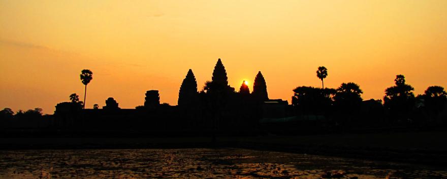 angkor_wat_cambodia1_sunrise.jpg